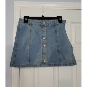 Forever 22 Womans denim skirt Size 28‎ or Small